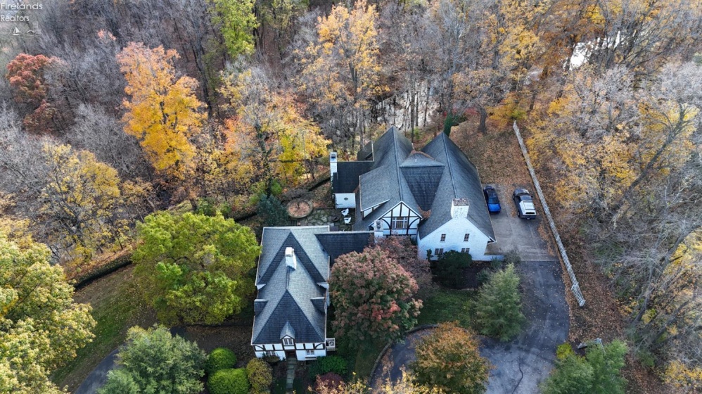 2961 Ridge Road, Norwalk, 44857, 4 Bedrooms Bedrooms, ,5 BathroomsBathrooms,Residential,For Sale,Ridge,20254369