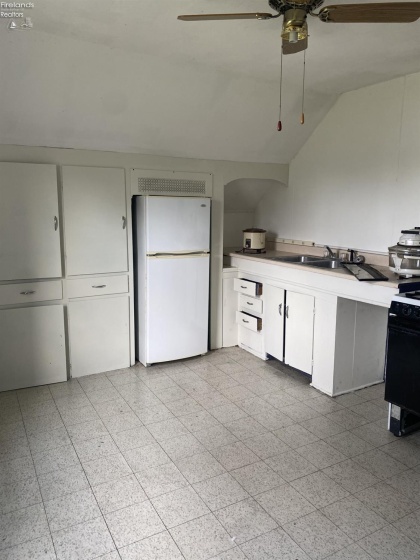 2227 Pipe Street, Sandusky, 44870, 6 Bedrooms Bedrooms, ,2 BathroomsBathrooms,Residential,For Sale,Pipe,20261271