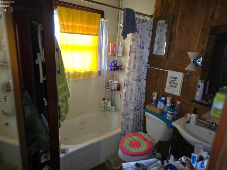 1010 Jefferson Street, Sandusky, 44870, 3 Bedrooms Bedrooms, ,1 BathroomBathrooms,Residential,For Sale,Jefferson,20261262