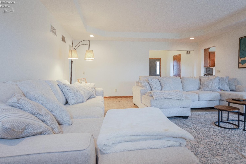 3408 Liberty Road, Willard, 44890, 3 Bedrooms Bedrooms, ,3 BathroomsBathrooms,Residential,For Sale,Liberty,20261267