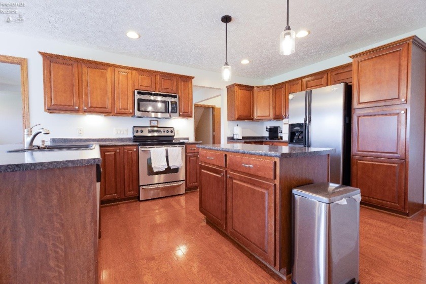 3408 Liberty Road, Willard, 44890, 3 Bedrooms Bedrooms, ,3 BathroomsBathrooms,Residential,For Sale,Liberty,20261267