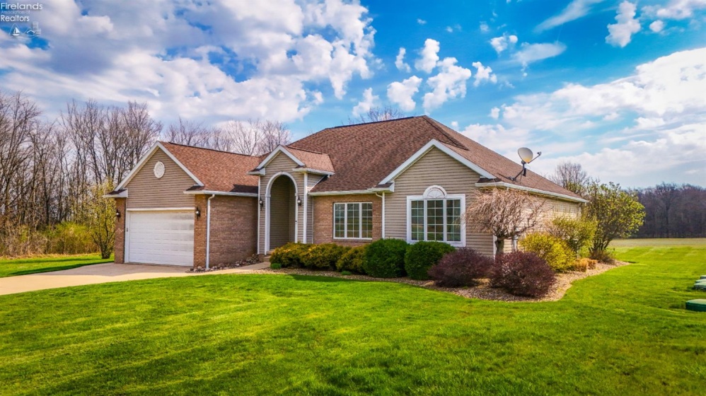 3408 Liberty Road, Willard, 44890, 3 Bedrooms Bedrooms, ,3 BathroomsBathrooms,Residential,For Sale,Liberty,20261267