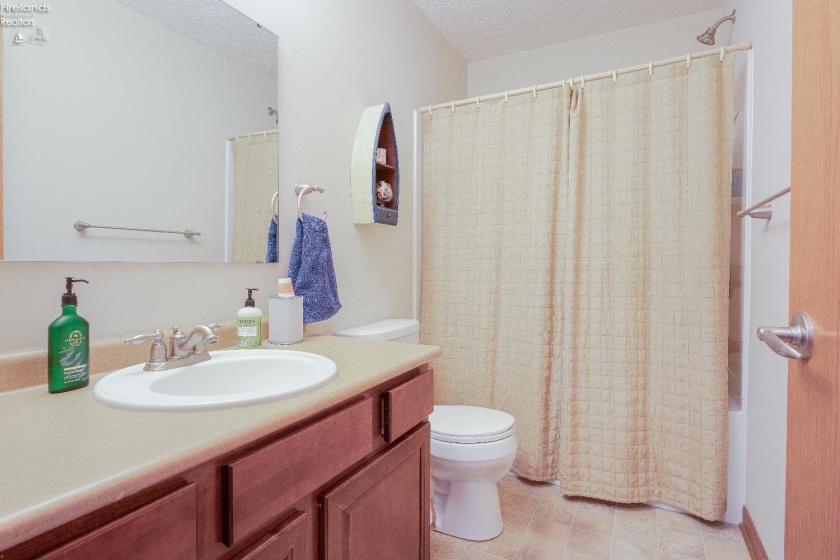 3408 Liberty Road, Willard, 44890, 3 Bedrooms Bedrooms, ,3 BathroomsBathrooms,Residential,For Sale,Liberty,20261267