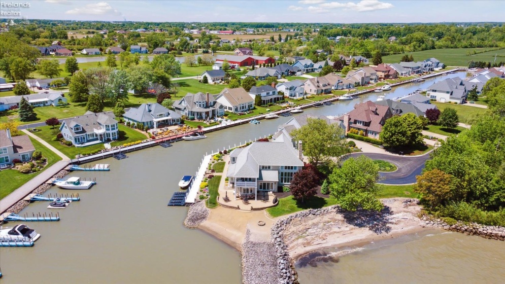 2170 Dorchester Drive, Marblehead, 43440, 4 Bedrooms Bedrooms, ,5 BathroomsBathrooms,Residential,For Sale,Dorchester,20261275