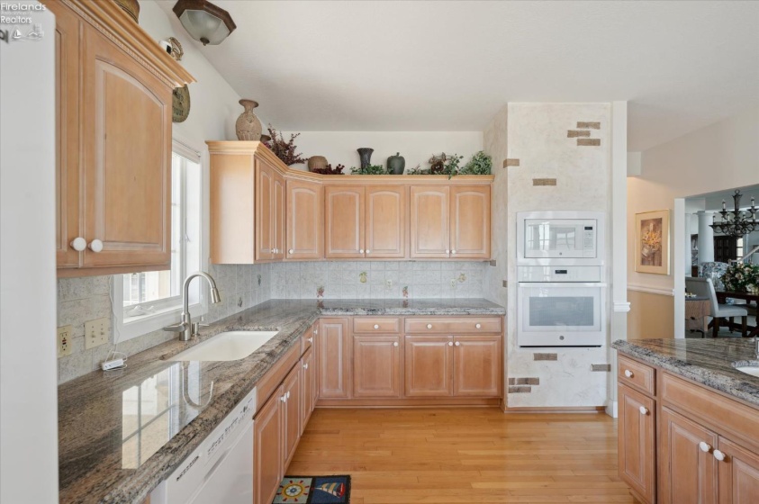 2170 Dorchester Drive, Marblehead, 43440, 4 Bedrooms Bedrooms, ,5 BathroomsBathrooms,Residential,For Sale,Dorchester,20261275