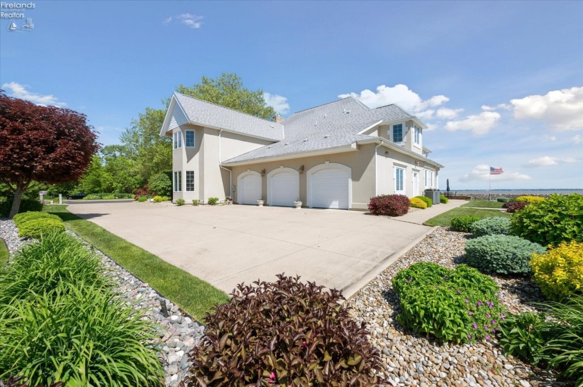 2170 Dorchester Drive, Marblehead, 43440, 4 Bedrooms Bedrooms, ,5 BathroomsBathrooms,Residential,For Sale,Dorchester,20261275