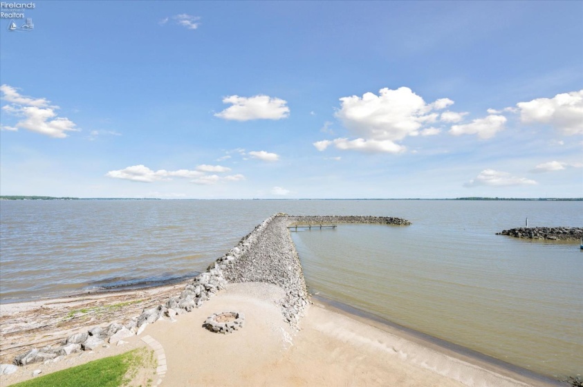 2170 Dorchester Drive, Marblehead, 43440, 4 Bedrooms Bedrooms, ,5 BathroomsBathrooms,Residential,For Sale,Dorchester,20261275