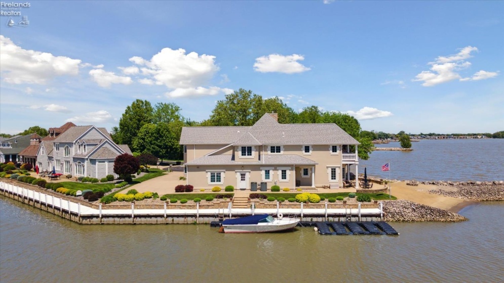 2170 Dorchester Drive, Marblehead, 43440, 4 Bedrooms Bedrooms, ,5 BathroomsBathrooms,Residential,For Sale,Dorchester,20261275