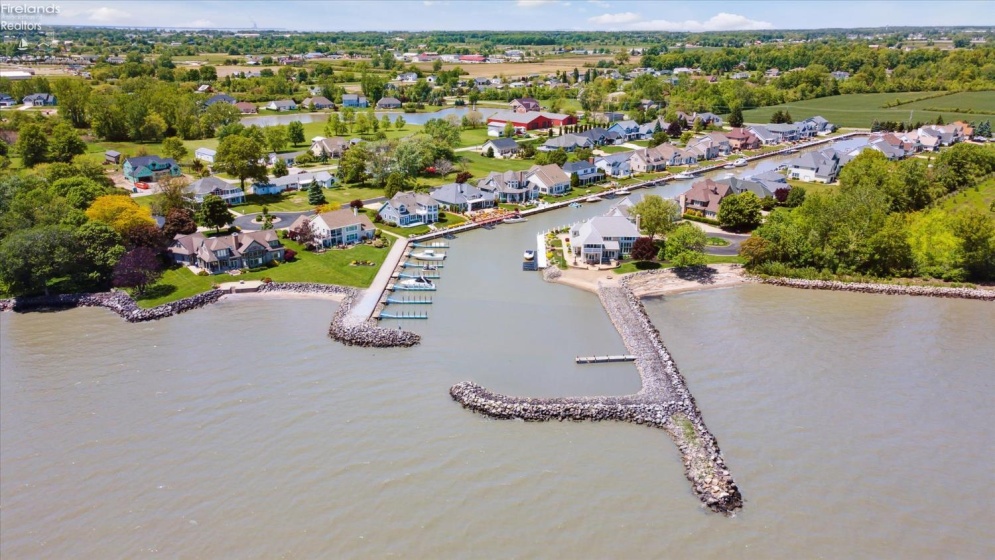 2170 Dorchester Drive, Marblehead, 43440, 4 Bedrooms Bedrooms, ,5 BathroomsBathrooms,Residential,For Sale,Dorchester,20261275