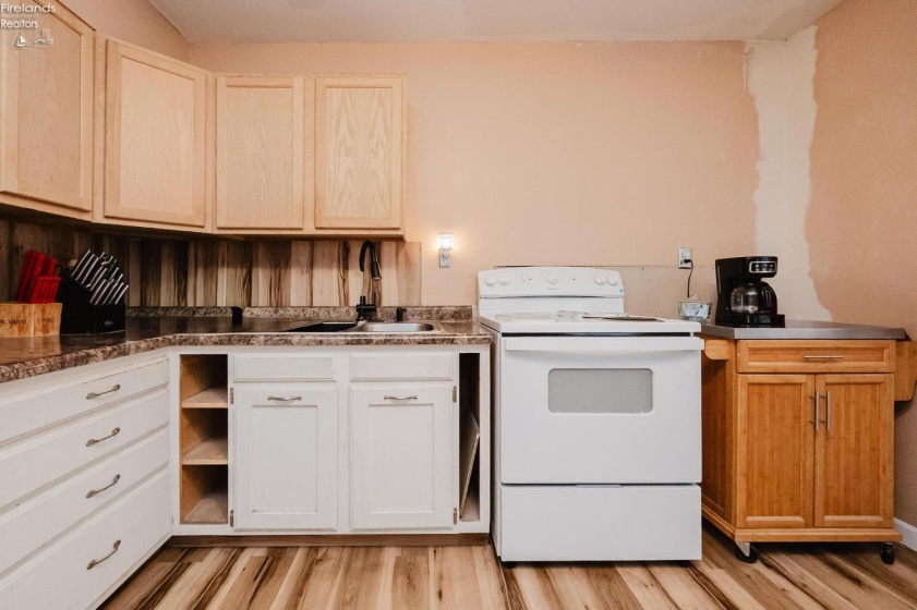 24 Gail Lane, Tiffin, 44883, 3 Bedrooms Bedrooms, ,1 BathroomBathrooms,Residential,For Sale,Gail,20261281