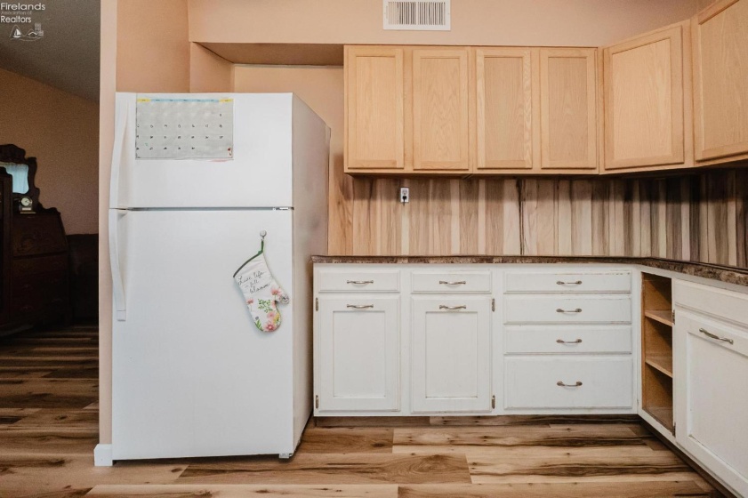 24 Gail Lane, Tiffin, 44883, 3 Bedrooms Bedrooms, ,1 BathroomBathrooms,Residential,For Sale,Gail,20261281