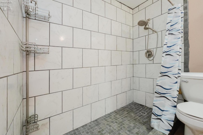 24 Gail Lane, Tiffin, 44883, 3 Bedrooms Bedrooms, ,1 BathroomBathrooms,Residential,For Sale,Gail,20261281