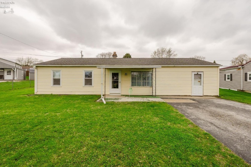 24 Gail Lane, Tiffin, 44883, 3 Bedrooms Bedrooms, ,1 BathroomBathrooms,Residential,For Sale,Gail,20261281