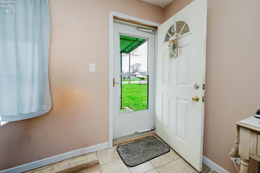 24 Gail Lane, Tiffin, 44883, 3 Bedrooms Bedrooms, ,1 BathroomBathrooms,Residential,For Sale,Gail,20261281