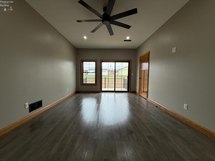 203 Crestwood Drive, Willard, 44890, 3 Bedrooms Bedrooms, ,2 BathroomsBathrooms,Residential,For Sale,Crestwood,20261255