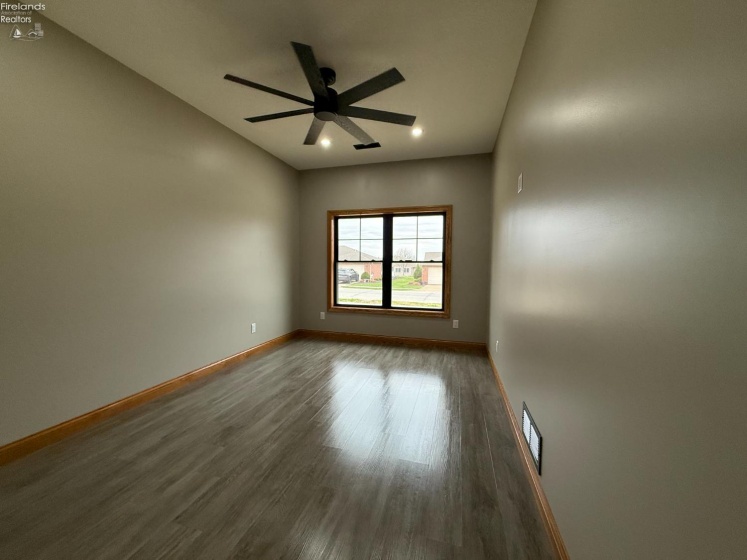 203 Crestwood Drive, Willard, 44890, 3 Bedrooms Bedrooms, ,2 BathroomsBathrooms,Residential,For Sale,Crestwood,20261255