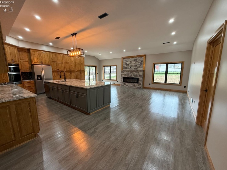 203 Crestwood Drive, Willard, 44890, 3 Bedrooms Bedrooms, ,2 BathroomsBathrooms,Residential,For Sale,Crestwood,20261255