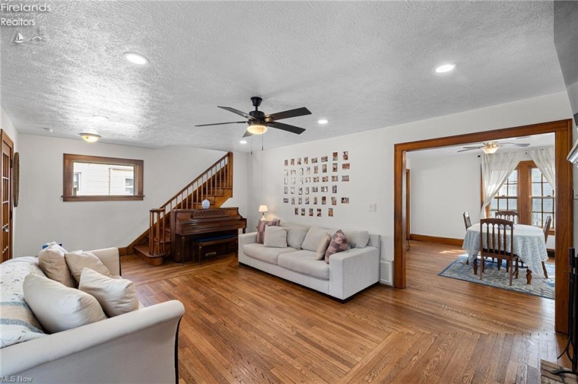 1427 Lakeview Boulevard, Lorain, 44052, ,2 BathroomsBathrooms,Residential,For Sale,Lakeview,20261287