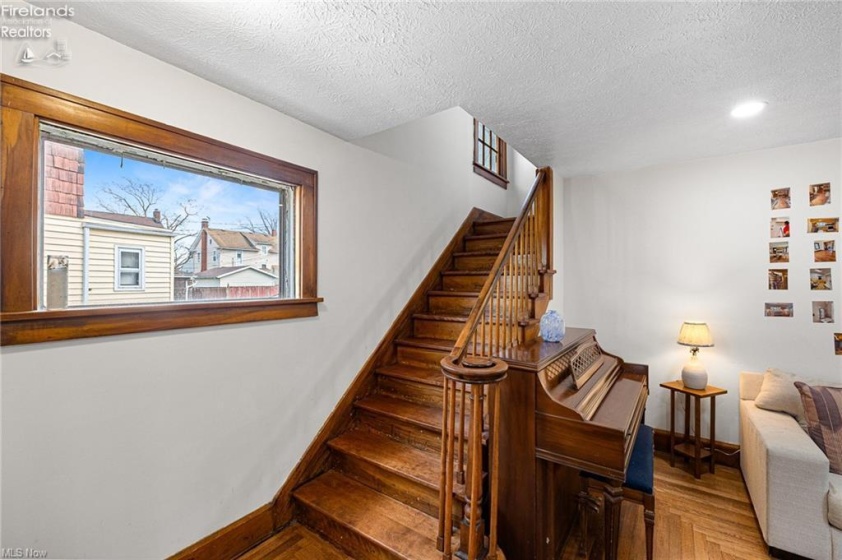 1427 Lakeview Boulevard, Lorain, 44052, ,2 BathroomsBathrooms,Residential,For Sale,Lakeview,20261287