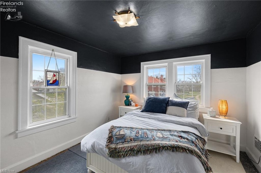 1427 Lakeview Boulevard, Lorain, 44052, ,2 BathroomsBathrooms,Residential,For Sale,Lakeview,20261287