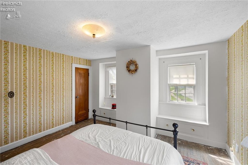 1427 Lakeview Boulevard, Lorain, 44052, ,2 BathroomsBathrooms,Residential,For Sale,Lakeview,20261287