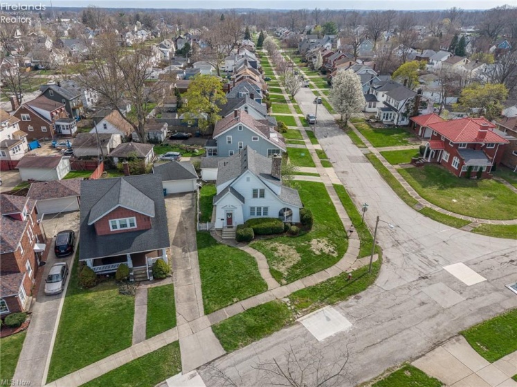 1427 Lakeview Boulevard, Lorain, 44052, ,2 BathroomsBathrooms,Residential,For Sale,Lakeview,20261287