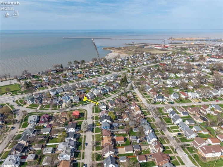 1427 Lakeview Boulevard, Lorain, 44052, ,2 BathroomsBathrooms,Residential,For Sale,Lakeview,20261287