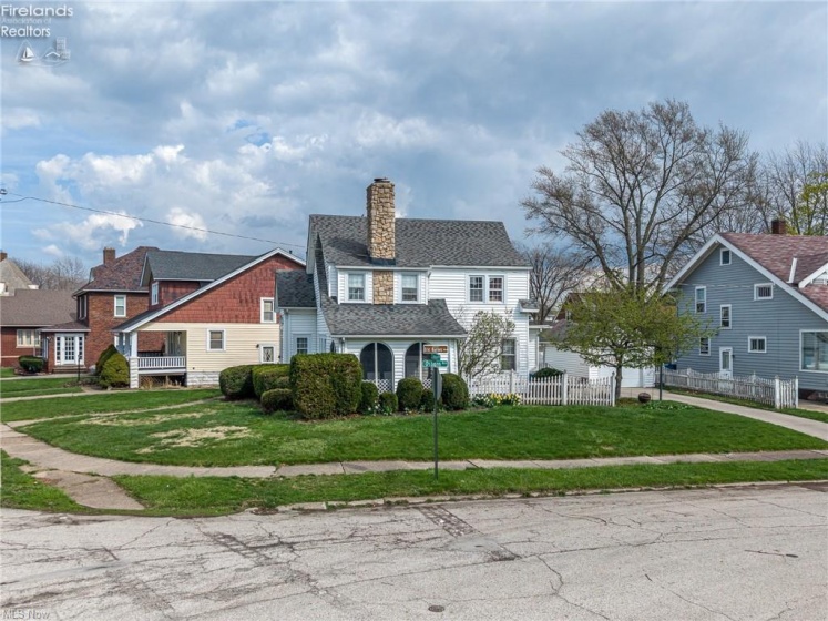 1427 Lakeview Boulevard, Lorain, 44052, ,2 BathroomsBathrooms,Residential,For Sale,Lakeview,20261287