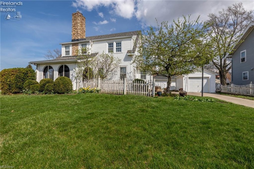 1427 Lakeview Boulevard, Lorain, 44052, ,2 BathroomsBathrooms,Residential,For Sale,Lakeview,20261287