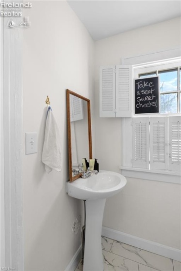 1427 Lakeview Boulevard, Lorain, 44052, ,2 BathroomsBathrooms,Residential,For Sale,Lakeview,20261287