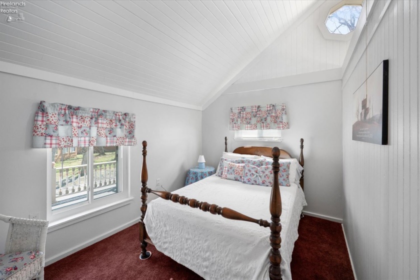 536 Walnut Ave, Lakeside, 43440, 4 Bedrooms Bedrooms, ,2 BathroomsBathrooms,Residential,For Sale,Walnut Ave,20261256