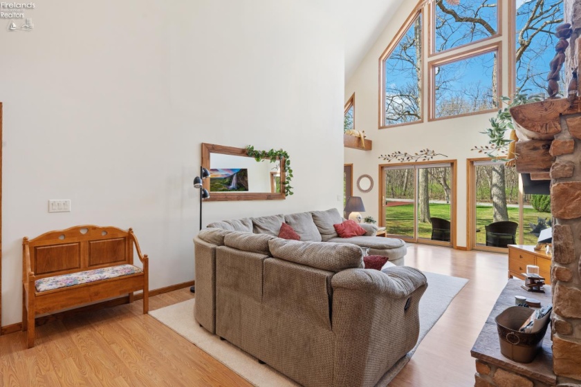 5054 Schoolhouse Road, Port Clinton, 43452, 3 Bedrooms Bedrooms, ,2 BathroomsBathrooms,Residential,For Sale,Schoolhouse,20261097