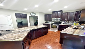 6138 Meadow Farm Lane, Lorain, 44053, 4 Bedrooms Bedrooms, ,4 BathroomsBathrooms,Residential,For Sale,Meadow Farm Lane,20261125