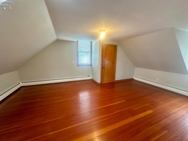 121 Broad Street, Oak Harbor, 43449, 3 Bedrooms Bedrooms, ,1 BathroomBathrooms,Residential,For Sale,Broad,20261133