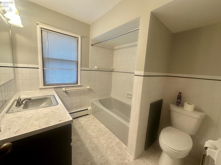 121 Broad Street, Oak Harbor, 43449, 3 Bedrooms Bedrooms, ,1 BathroomBathrooms,Residential,For Sale,Broad,20261133