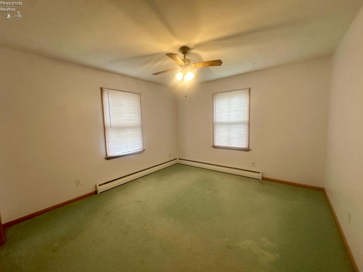 121 Broad Street, Oak Harbor, 43449, 3 Bedrooms Bedrooms, ,1 BathroomBathrooms,Residential,For Sale,Broad,20261133