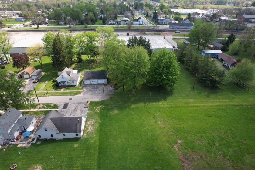 121 Broad Street, Oak Harbor, 43449, 3 Bedrooms Bedrooms, ,1 BathroomBathrooms,Residential,For Sale,Broad,20261133