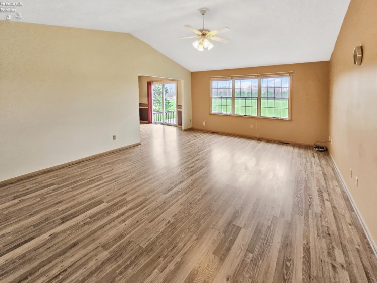 108 Orchard Grove Drive, Clyde, 43410, 2 Bedrooms Bedrooms, ,2 BathroomsBathrooms,Residential,For Sale,Orchard Grove,20261169