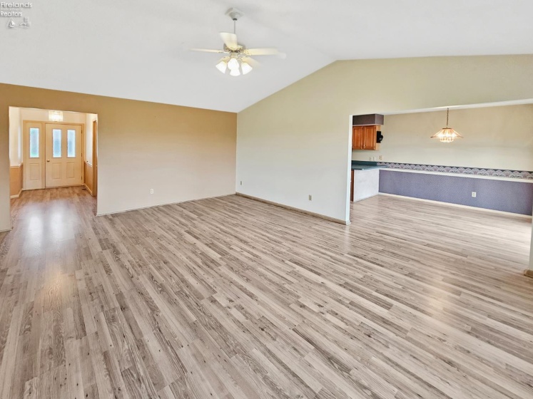 108 Orchard Grove Drive, Clyde, 43410, 2 Bedrooms Bedrooms, ,2 BathroomsBathrooms,Residential,For Sale,Orchard Grove,20261169