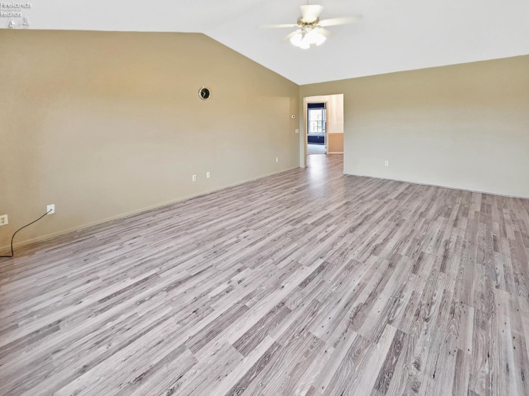 108 Orchard Grove Drive, Clyde, 43410, 2 Bedrooms Bedrooms, ,2 BathroomsBathrooms,Residential,For Sale,Orchard Grove,20261169