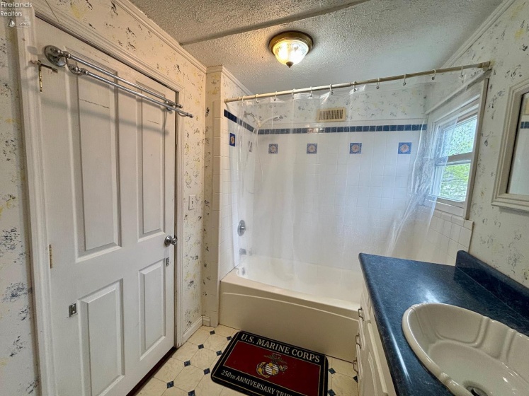 1107 Garrison Street, Fremont, 43420, 3 Bedrooms Bedrooms, ,2 BathroomsBathrooms,Residential,For Sale,Garrison,20261286