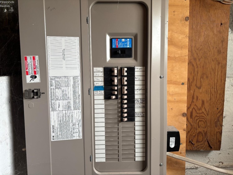 1107 Garrison Street, Fremont, 43420, 3 Bedrooms Bedrooms, ,2 BathroomsBathrooms,Residential,For Sale,Garrison,20261286