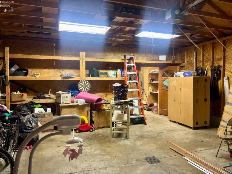 1107 Garrison Street, Fremont, 43420, 3 Bedrooms Bedrooms, ,2 BathroomsBathrooms,Residential,For Sale,Garrison,20261286