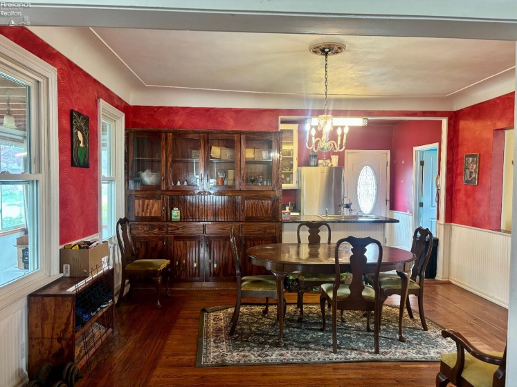 1107 Garrison Street, Fremont, 43420, 3 Bedrooms Bedrooms, ,2 BathroomsBathrooms,Residential,For Sale,Garrison,20261286