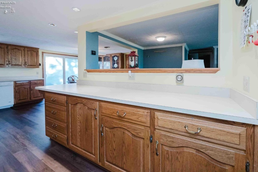 2058 Skyline Drive, Marblehead, 43440, 3 Bedrooms Bedrooms, ,2 BathroomsBathrooms,Residential,For Sale,Skyline,20261292