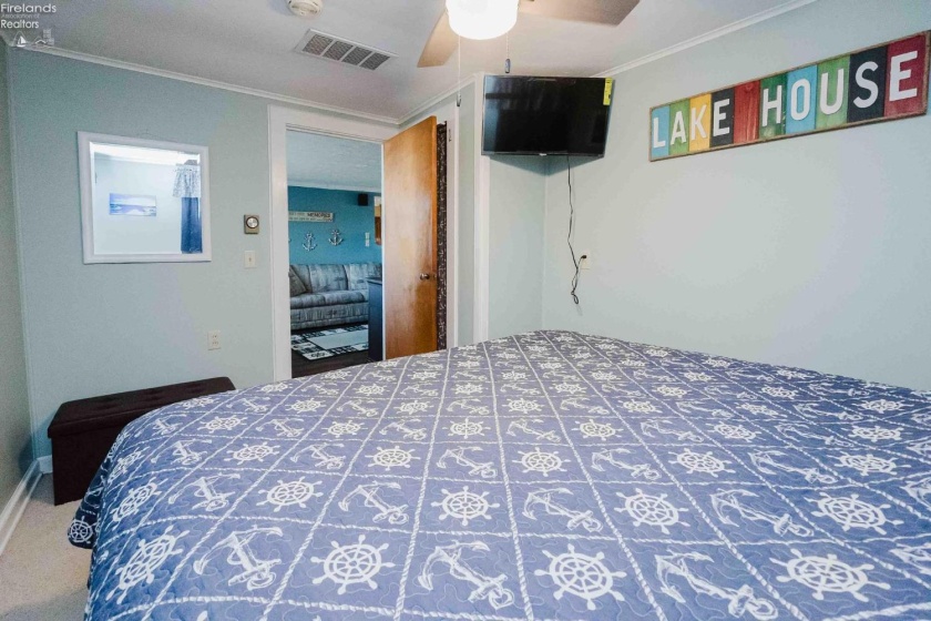 2058 Skyline Drive, Marblehead, 43440, 3 Bedrooms Bedrooms, ,2 BathroomsBathrooms,Residential,For Sale,Skyline,20261292