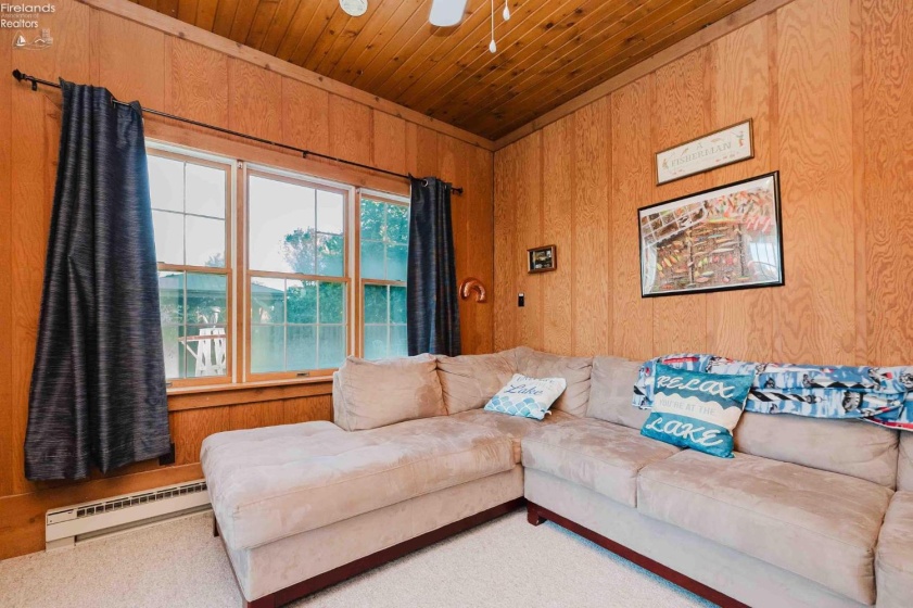 2058 Skyline Drive, Marblehead, 43440, 3 Bedrooms Bedrooms, ,2 BathroomsBathrooms,Residential,For Sale,Skyline,20261292