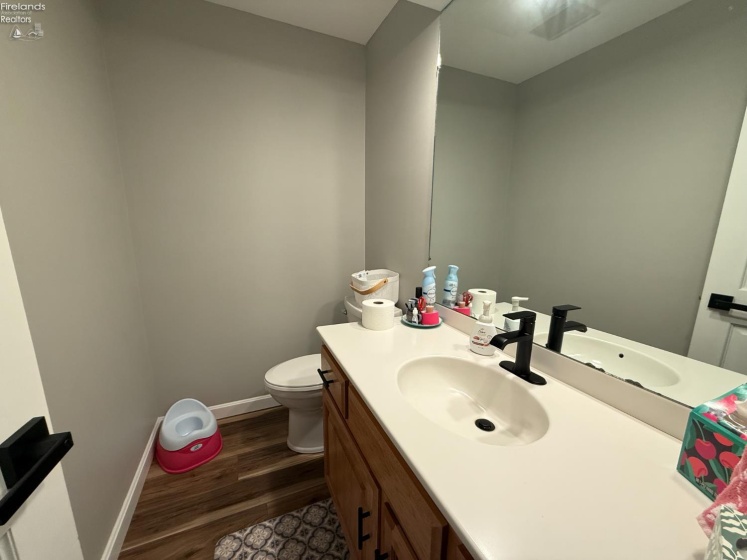 1 Jennifer Way, Norwalk, 44857, 4 Bedrooms Bedrooms, ,6 BathroomsBathrooms,Residential,For Sale,Jennifer,20261283