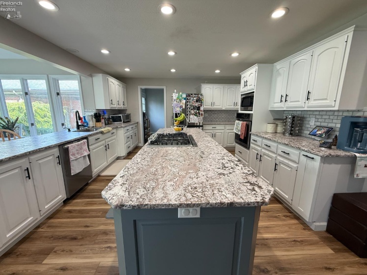 1 Jennifer Way, Norwalk, 44857, 4 Bedrooms Bedrooms, ,6 BathroomsBathrooms,Residential,For Sale,Jennifer,20261283