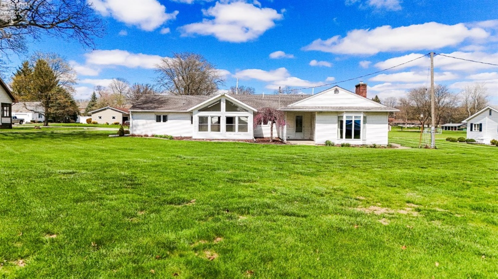 4009 Broadway Road, Willard, 44890, 3 Bedrooms Bedrooms, ,2 BathroomsBathrooms,Residential,For Sale,Broadway,20261294